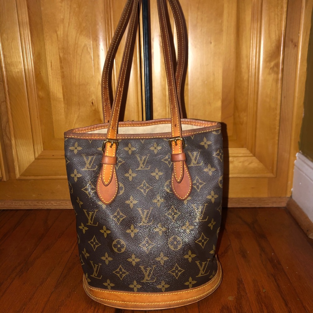 Authentic Louis Vuitton Monogram Bucket Bag PM